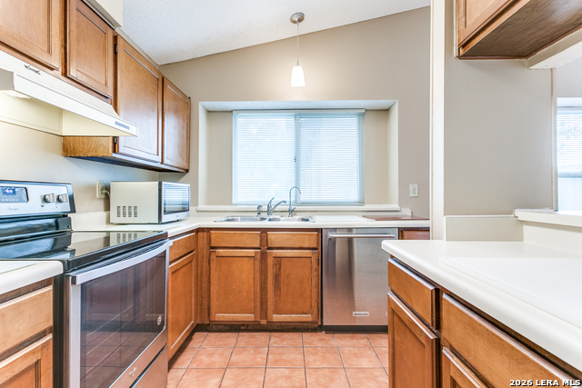 Image 4 of 25 For 12107 Magnolia Blossom