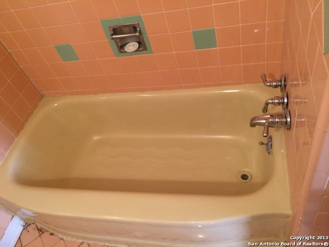 Image 15 of 16 For 2139 Babs Dr