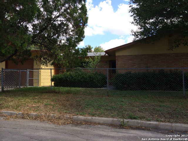 Image 2 of 16 For 2139 Babs Dr