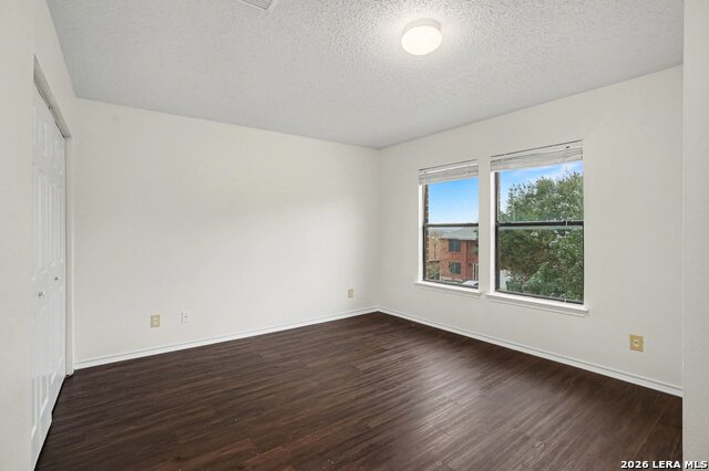 Image 11 of 27 For 8011 Cherry Glade