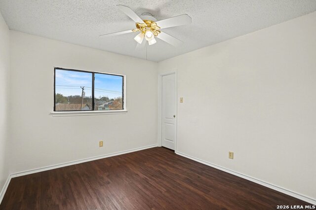 Image 18 of 27 For 8011 Cherry Glade