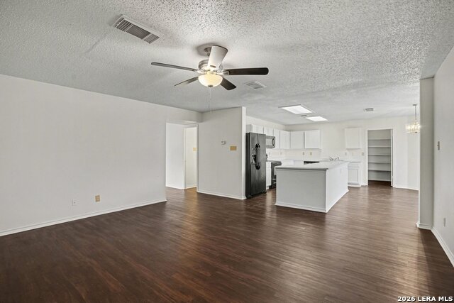 Image 5 of 27 For 8011 Cherry Glade