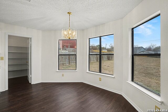 Image 6 of 27 For 8011 Cherry Glade