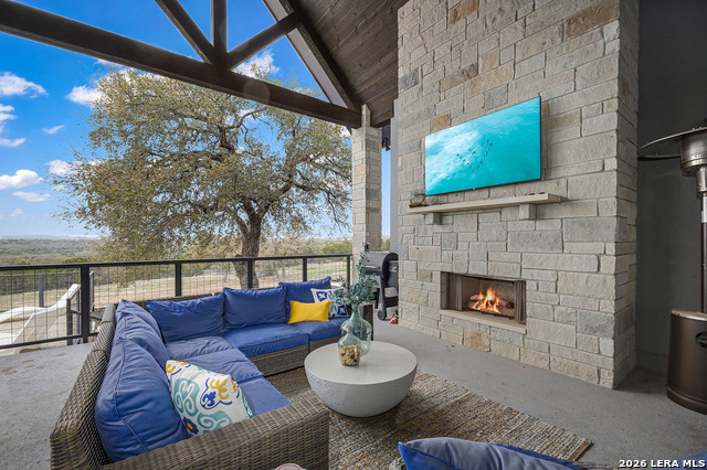 Image 39 of 50 For 526 Cantera  