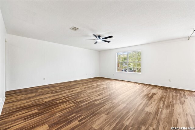 Image 18 of 38 For 6718 Loma Vino