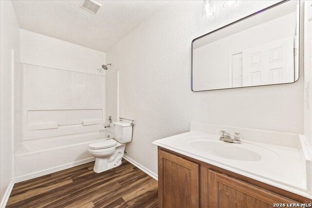 Image 24 of 38 For 6718 Loma Vino