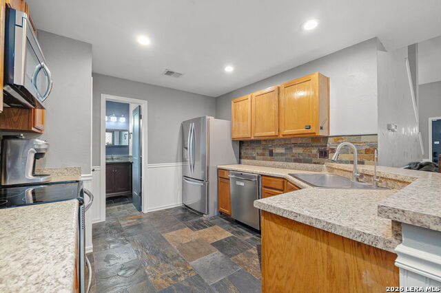 Image 11 of 32 For 14118 Sage Trail