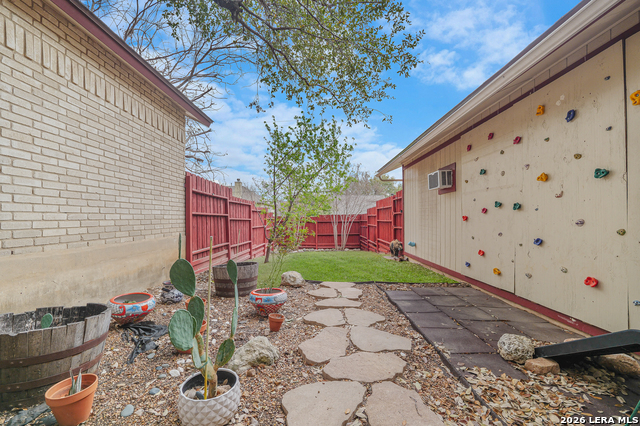 Image 27 of 32 For 14118 Sage Trail