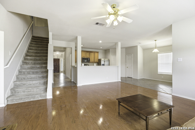 Image 10 of 28 For 22130 Prospect Hl