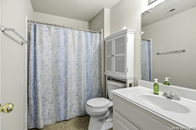 Image 18 of 28 For 22130 Prospect Hl