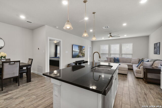 Image 12 of 34 For 6211 Fox Peak Dr