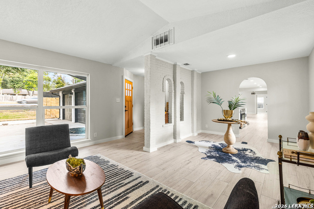 Image 5 of 21 For 10322 Tioga  