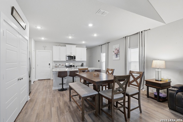 Image 11 of 30 For 827 Laurel  