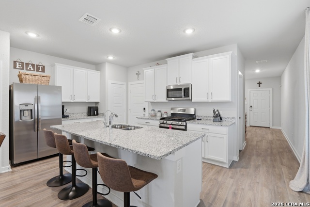 Image 15 of 30 For 827 Laurel  