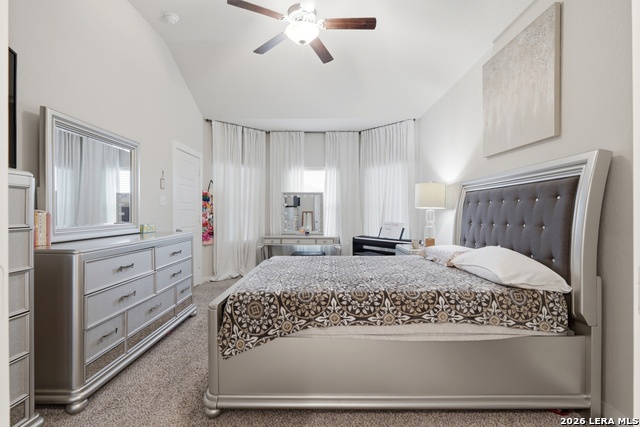 Image 17 of 30 For 827 Laurel  