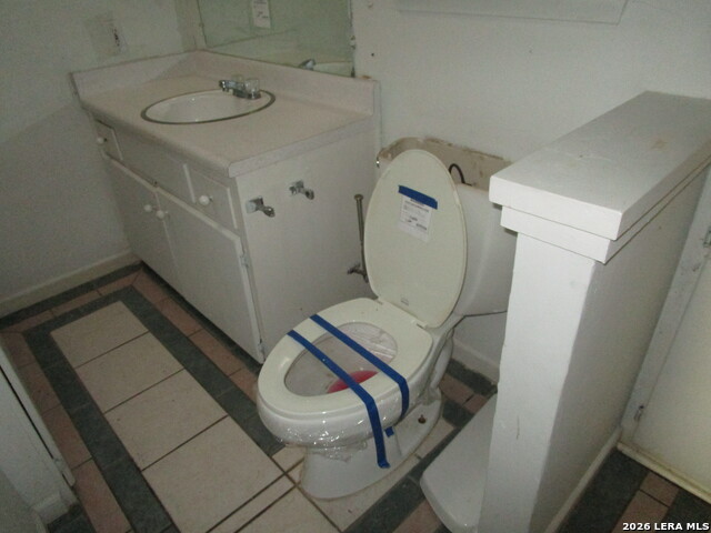 Image 13 of 14 For 4614 Cambray