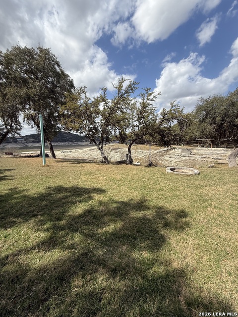 Image 22 of 25 For 809 Lookout  