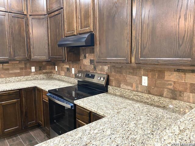 Image 26 of 30 For 723 S San Bernardo Ave