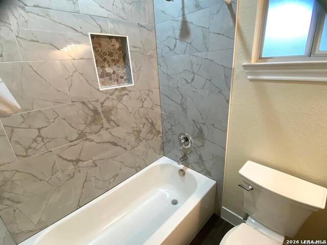 Image 9 of 30 For 723 S San Bernardo Ave