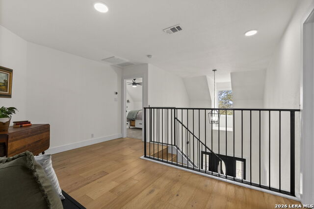Listing photo id 33 for 1130 Stoney Ridge Rd