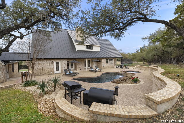 Listing photo id 69 for 1130 Stoney Ridge Rd