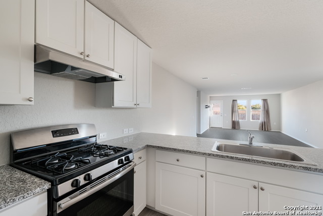 Image 5 of 25 For 7214 Lavaca Bluff