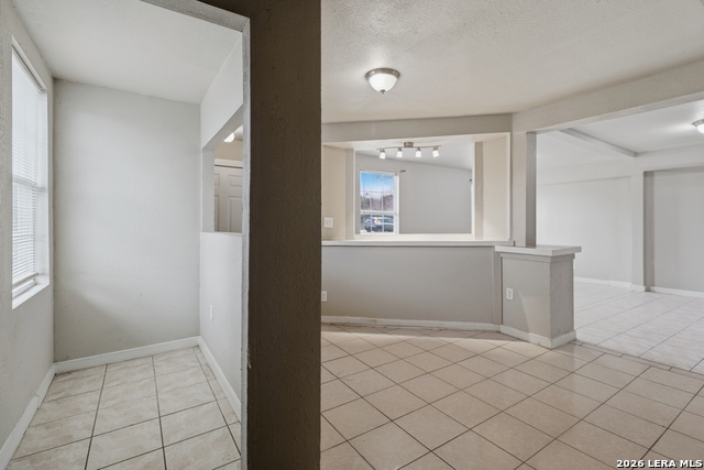 Image 5 of 25 For 477 Bandera  