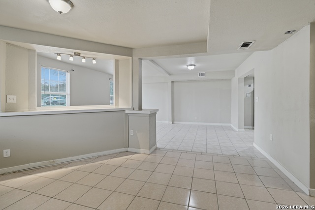 Image 6 of 25 For 477 Bandera  