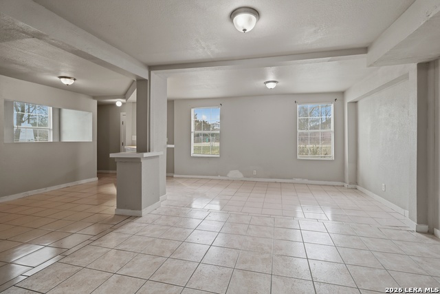 Image 8 of 25 For 477 Bandera  