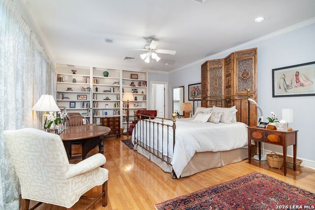 Listing photo id 19 for 122 Chester  Apt 2