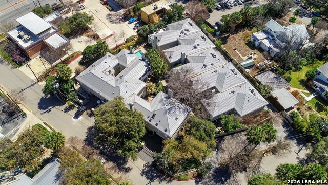 Listing photo id 36 for 122 Chester  Apt 2