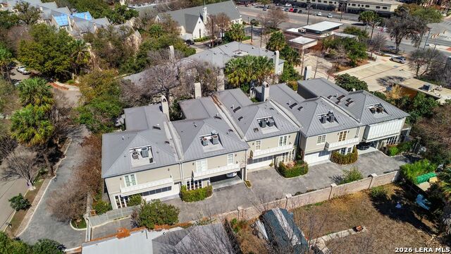 Listing photo id 41 for 122 Chester  Apt 2