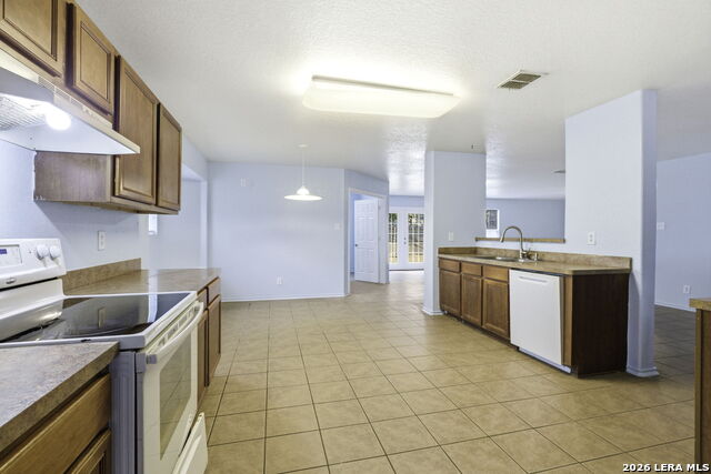 Image 11 of 26 For 10018 Fisherman Pier