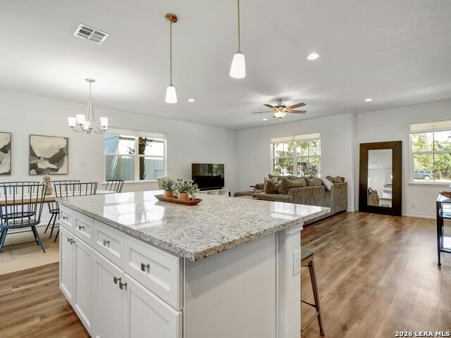 Image 12 of 30 For 660 Mockingbird