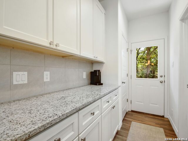 Image 13 of 30 For 660 Mockingbird