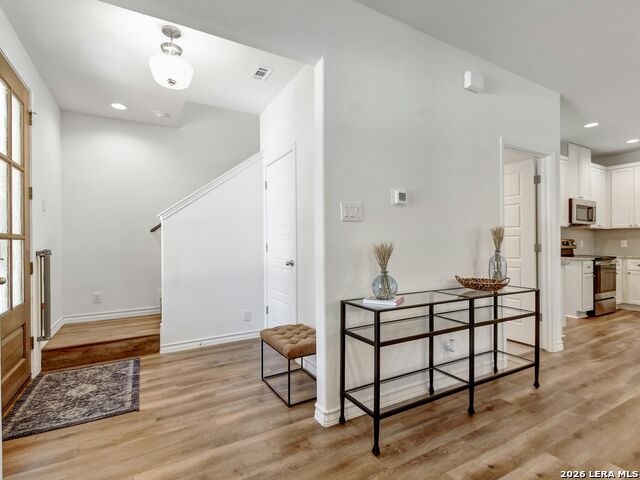 Image 15 of 30 For 660 Mockingbird