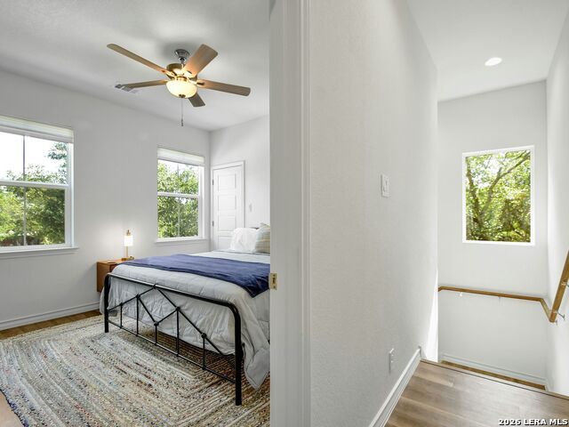 Image 18 of 30 For 660 Mockingbird