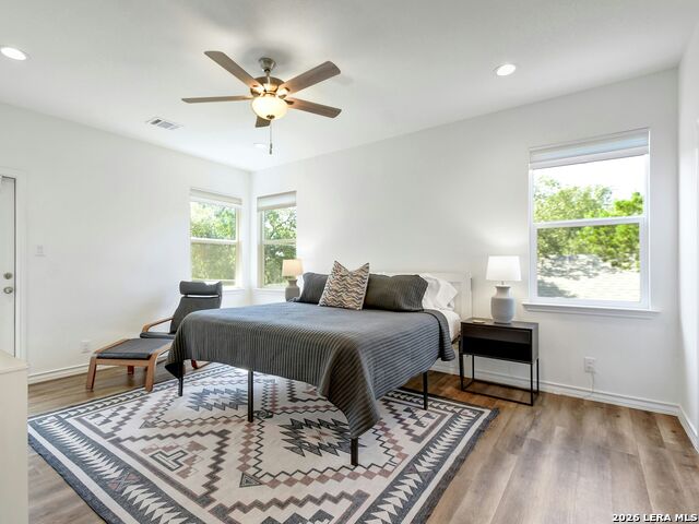 Image 21 of 30 For 660 Mockingbird