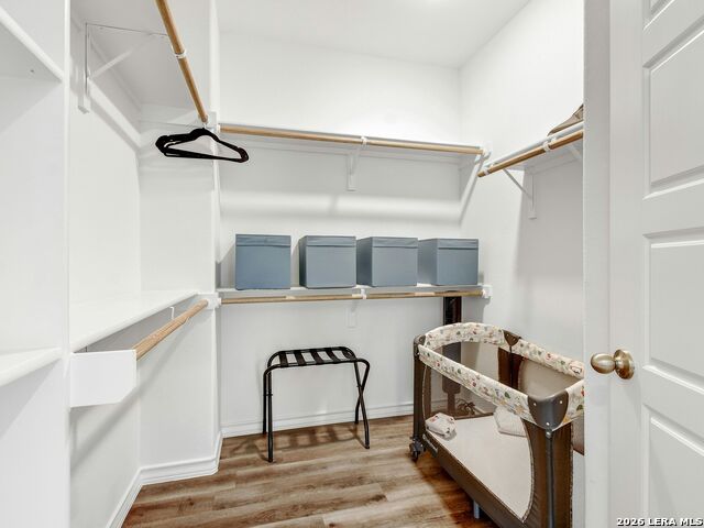 Image 25 of 30 For 660 Mockingbird