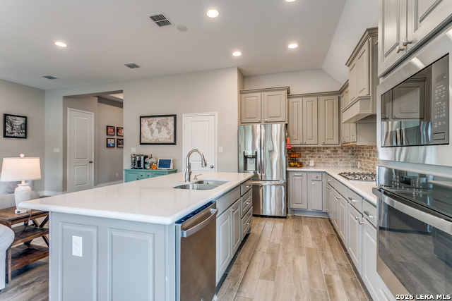 Image 15 of 45 For 5413 Hartley