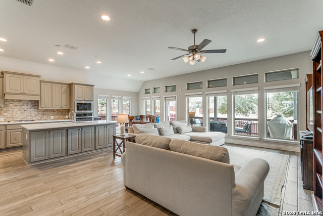 Image 9 of 45 For 5413 Hartley