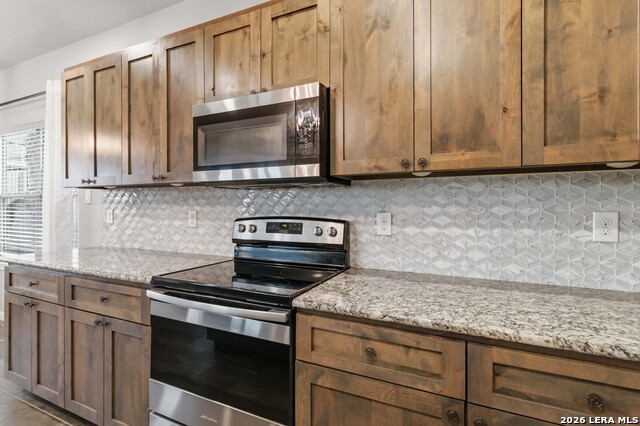 Image 10 of 23 For 570 Forest Crest