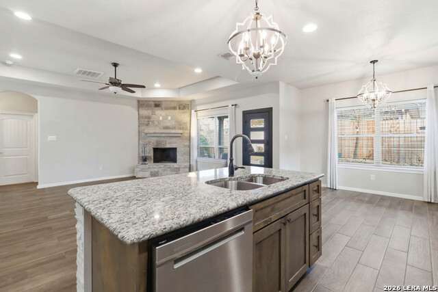 Image 7 of 23 For 570 Forest Crest