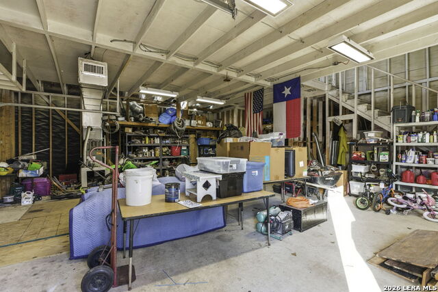 Image 32 of 36 For 1007 Bluebonnet Lane (lot 195)