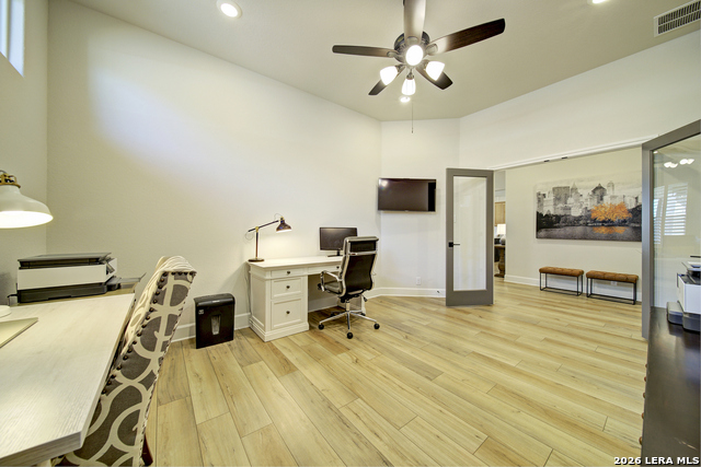 Image 14 of 37 For 931 Gyngell  