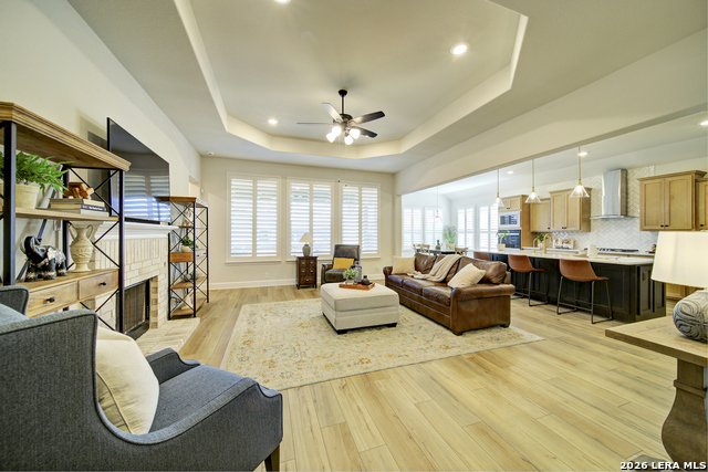 Image 15 of 37 For 931 Gyngell  