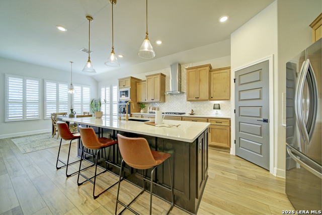 Image 20 of 37 For 931 Gyngell  