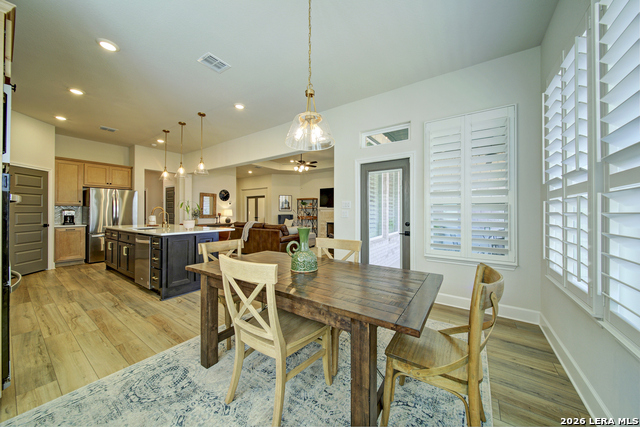 Image 21 of 37 For 931 Gyngell  