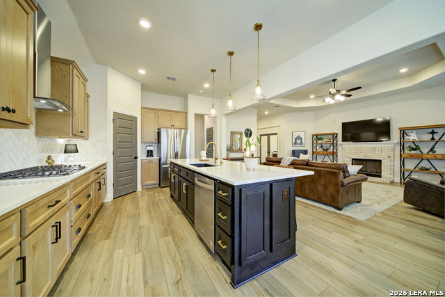 Image 22 of 37 For 931 Gyngell  