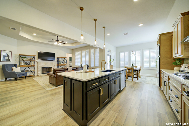 Image 23 of 37 For 931 Gyngell  